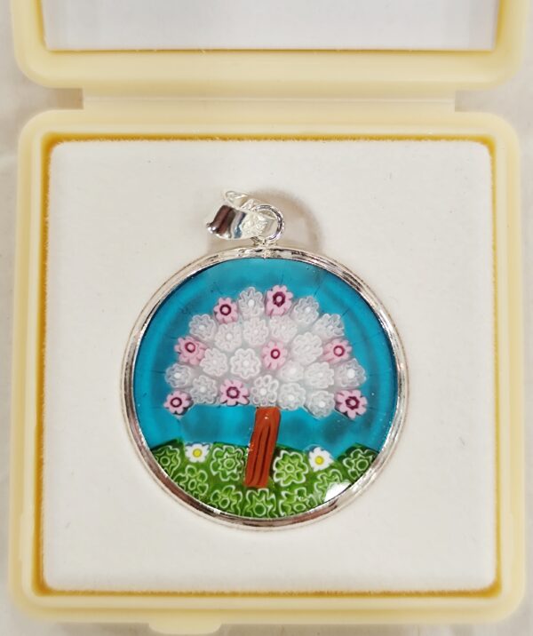 IMG_20251218_190402 IMG_20251218_190402